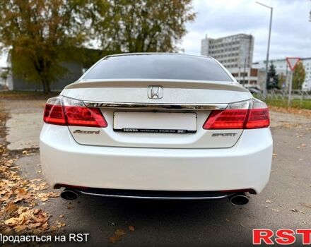 Білий Хонда Аккорд, об'ємом двигуна 2.4 л та пробігом 134 тис. км за 12900 $, фото 4 на Automoto.ua