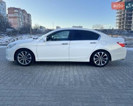 Белый Хонда Аккорд, объемом двигателя 2.36 л и пробегом 173 тыс. км за 9500 $, фото 3 на Automoto.ua