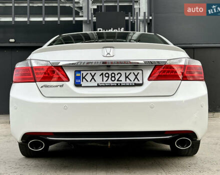 Белый Хонда Аккорд, объемом двигателя 2.4 л и пробегом 185 тыс. км за 12900 $, фото 15 на Automoto.ua