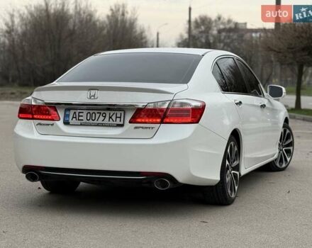 Білий Хонда Аккорд, об'ємом двигуна 2.4 л та пробігом 122 тис. км за 13500 $, фото 9 на Automoto.ua