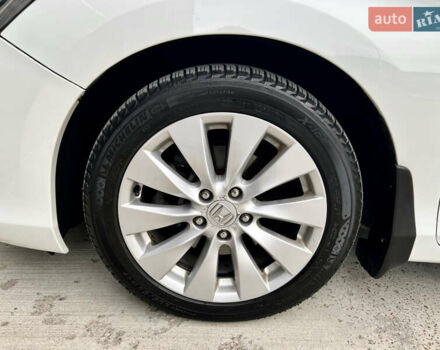 Белый Хонда Аккорд, объемом двигателя 2.4 л и пробегом 185 тыс. км за 12900 $, фото 19 на Automoto.ua