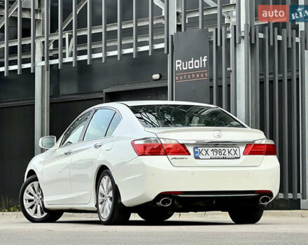 Белый Хонда Аккорд, объемом двигателя 2.4 л и пробегом 185 тыс. км за 12900 $, фото 6 на Automoto.ua