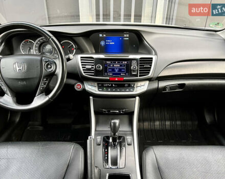 Белый Хонда Аккорд, объемом двигателя 2.4 л и пробегом 185 тыс. км за 12900 $, фото 1 на Automoto.ua