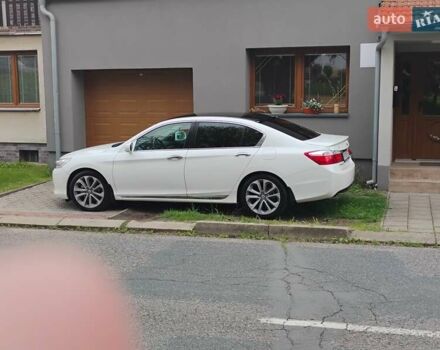 Белый Хонда Аккорд, объемом двигателя 2.36 л и пробегом 88 тыс. км за 16000 $, фото 4 на Automoto.ua