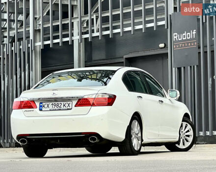 Белый Хонда Аккорд, объемом двигателя 2.4 л и пробегом 185 тыс. км за 12900 $, фото 5 на Automoto.ua