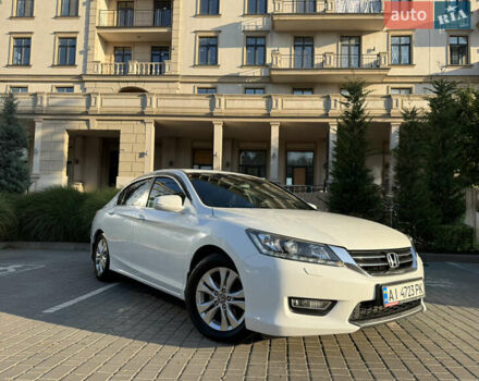 Белый Хонда Аккорд, объемом двигателя 2.4 л и пробегом 170 тыс. км за 13300 $, фото 1 на Automoto.ua