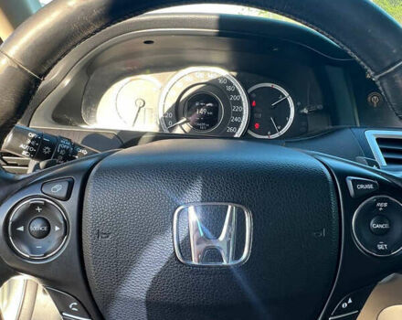 Белый Хонда Аккорд, объемом двигателя 2.4 л и пробегом 137 тыс. км за 13999 $, фото 7 на Automoto.ua