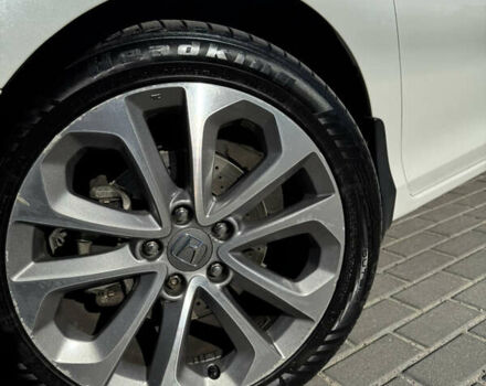 Белый Хонда Аккорд, объемом двигателя 3.47 л и пробегом 238 тыс. км за 14700 $, фото 7 на Automoto.ua