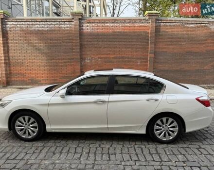 Белый Хонда Аккорд, объемом двигателя 2.4 л и пробегом 168 тыс. км за 13000 $, фото 4 на Automoto.ua