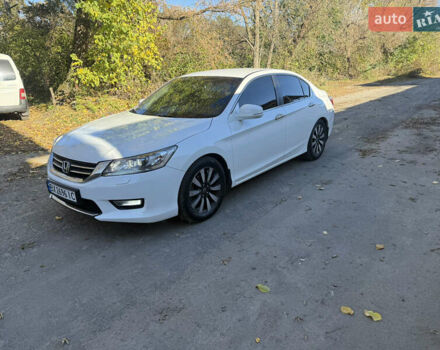 Білий Хонда Аккорд, об'ємом двигуна 2.4 л та пробігом 172 тис. км за 12999 $, фото 2 на Automoto.ua