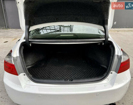 Белый Хонда Аккорд, объемом двигателя 2.4 л и пробегом 185 тыс. км за 12900 $, фото 55 на Automoto.ua