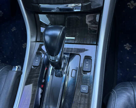 Белый Хонда Аккорд, объемом двигателя 3.47 л и пробегом 238 тыс. км за 14700 $, фото 10 на Automoto.ua