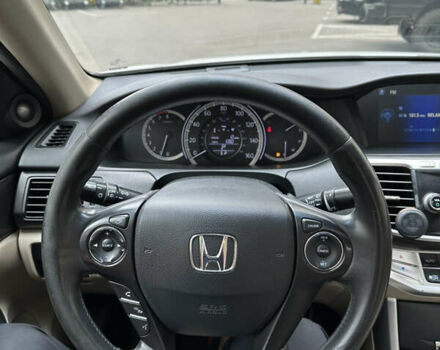 Білий Хонда Аккорд, об'ємом двигуна 2.4 л та пробігом 232 тис. км за 12800 $, фото 11 на Automoto.ua