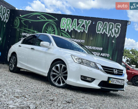 Белый Хонда Аккорд, объемом двигателя 2.4 л и пробегом 191 тыс. км за 13900 $, фото 1 на Automoto.ua