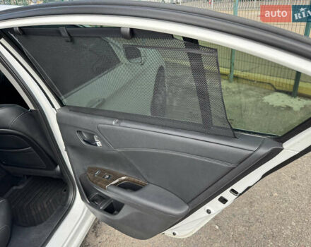 Белый Хонда Аккорд, объемом двигателя 3.5 л и пробегом 229 тыс. км за 16990 $, фото 38 на Automoto.ua