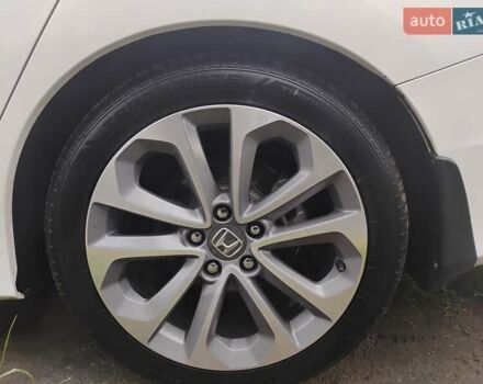 Белый Хонда Аккорд, объемом двигателя 2.36 л и пробегом 88 тыс. км за 16000 $, фото 9 на Automoto.ua