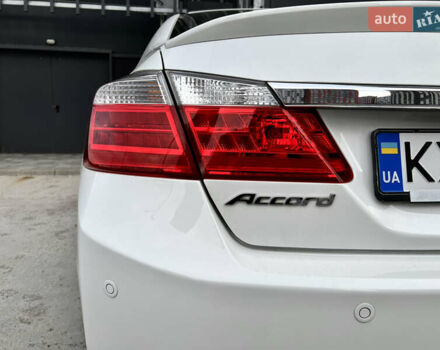Белый Хонда Аккорд, объемом двигателя 2.4 л и пробегом 185 тыс. км за 12900 $, фото 16 на Automoto.ua