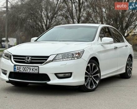 Білий Хонда Аккорд, об'ємом двигуна 2.4 л та пробігом 122 тис. км за 13500 $, фото 1 на Automoto.ua