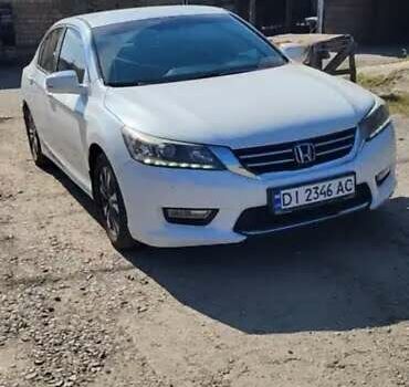 Белый Хонда Аккорд, объемом двигателя 2.36 л и пробегом 226 тыс. км за 10000 $, фото 3 на Automoto.ua