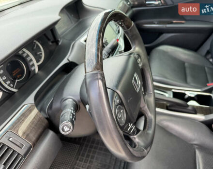 Белый Хонда Аккорд, объемом двигателя 3.5 л и пробегом 229 тыс. км за 16990 $, фото 16 на Automoto.ua