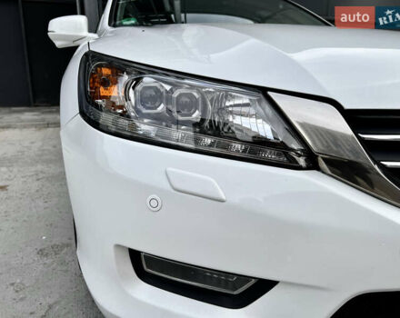 Белый Хонда Аккорд, объемом двигателя 2.4 л и пробегом 185 тыс. км за 12900 $, фото 12 на Automoto.ua