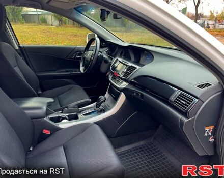 Білий Хонда Аккорд, об'ємом двигуна 2.4 л та пробігом 134 тис. км за 12900 $, фото 12 на Automoto.ua