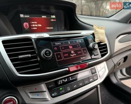 Білий Хонда Аккорд, об'ємом двигуна 2.4 л та пробігом 122 тис. км за 13500 $, фото 26 на Automoto.ua