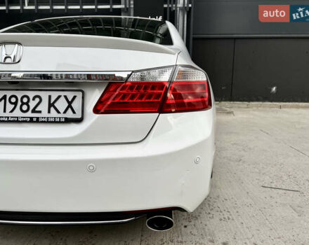 Белый Хонда Аккорд, объемом двигателя 2.4 л и пробегом 185 тыс. км за 12900 $, фото 17 на Automoto.ua