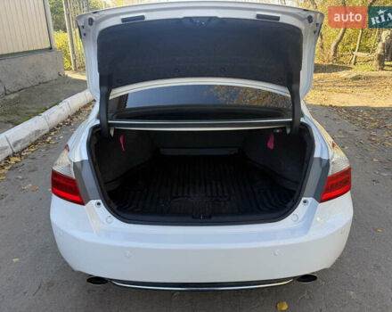 Білий Хонда Аккорд, об'ємом двигуна 2.4 л та пробігом 172 тис. км за 12999 $, фото 27 на Automoto.ua