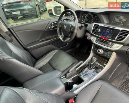 Белый Хонда Аккорд, объемом двигателя 3.5 л и пробегом 229 тыс. км за 16990 $, фото 42 на Automoto.ua