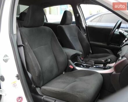 Білий Хонда Аккорд, об'ємом двигуна 2.36 л та пробігом 155 тис. км за 12900 $, фото 11 на Automoto.ua