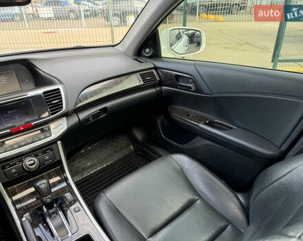 Белый Хонда Аккорд, объемом двигателя 3.5 л и пробегом 229 тыс. км за 16990 $, фото 36 на Automoto.ua