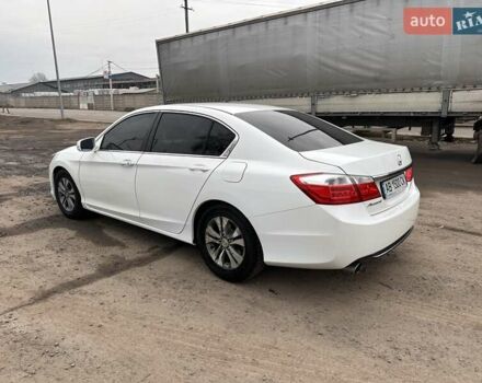 Білий Хонда Аккорд, об'ємом двигуна 2.36 л та пробігом 250 тис. км за 13700 $, фото 5 на Automoto.ua