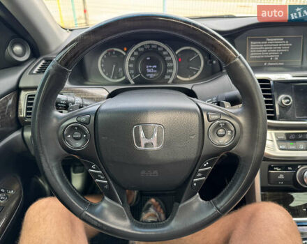 Белый Хонда Аккорд, объемом двигателя 3.5 л и пробегом 229 тыс. км за 16990 $, фото 24 на Automoto.ua