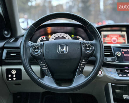 Белый Хонда Аккорд, объемом двигателя 3.47 л и пробегом 140 тыс. км за 12999 $, фото 9 на Automoto.ua