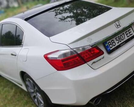 Белый Хонда Аккорд, объемом двигателя 2.36 л и пробегом 88 тыс. км за 16000 $, фото 2 на Automoto.ua