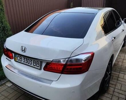 Білий Хонда Аккорд, об'ємом двигуна 2.4 л та пробігом 75 тис. км за 15500 $, фото 1 на Automoto.ua