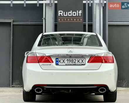 Белый Хонда Аккорд, объемом двигателя 2.4 л и пробегом 185 тыс. км за 12900 $, фото 14 на Automoto.ua