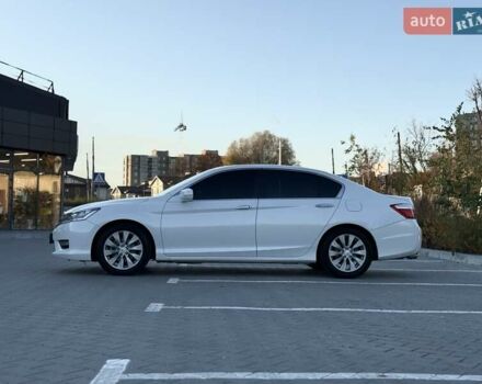 Білий Хонда Аккорд, об'ємом двигуна 2.35 л та пробігом 135 тис. км за 15300 $, фото 4 на Automoto.ua