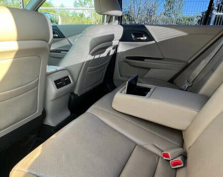 Белый Хонда Аккорд, объемом двигателя 2.4 л и пробегом 137 тыс. км за 13999 $, фото 9 на Automoto.ua