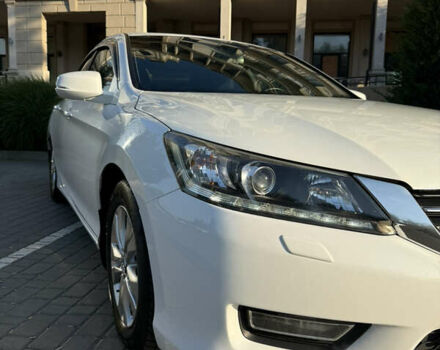 Белый Хонда Аккорд, объемом двигателя 2.4 л и пробегом 170 тыс. км за 13300 $, фото 3 на Automoto.ua