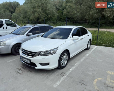 Білий Хонда Аккорд, об'ємом двигуна 2.4 л та пробігом 172 тис. км за 12999 $, фото 42 на Automoto.ua