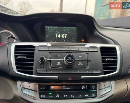 Белый Хонда Аккорд, объемом двигателя 2.36 л и пробегом 147 тыс. км за 11900 $, фото 18 на Automoto.ua