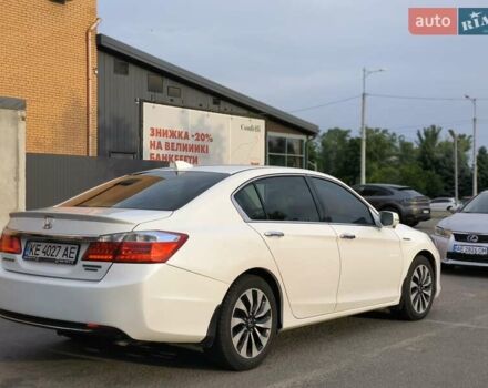 Белый Хонда Аккорд, объемом двигателя 2 л и пробегом 108 тыс. км за 15999 $, фото 5 на Automoto.ua