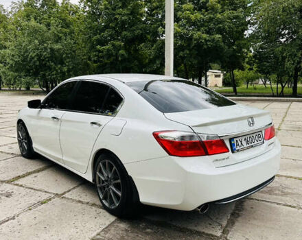 Белый Хонда Аккорд, объемом двигателя 2.4 л и пробегом 163 тыс. км за 12500 $, фото 9 на Automoto.ua