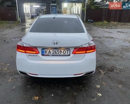 Белый Хонда Аккорд, объемом двигателя 2.36 л и пробегом 130 тыс. км за 15900 $, фото 5 на Automoto.ua