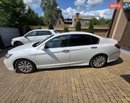 Білий Хонда Аккорд, об'ємом двигуна 2.4 л та пробігом 150 тис. км за 16000 $, фото 3 на Automoto.ua