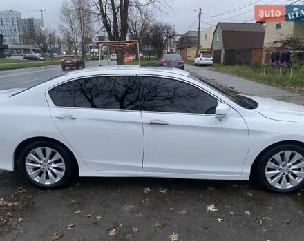Белый Хонда Аккорд, объемом двигателя 2.36 л и пробегом 130 тыс. км за 15900 $, фото 6 на Automoto.ua