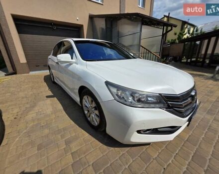 Білий Хонда Аккорд, об'ємом двигуна 2.4 л та пробігом 150 тис. км за 16000 $, фото 6 на Automoto.ua