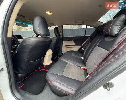 Белый Хонда Аккорд, объемом двигателя 2.36 л и пробегом 147 тыс. км за 11900 $, фото 11 на Automoto.ua